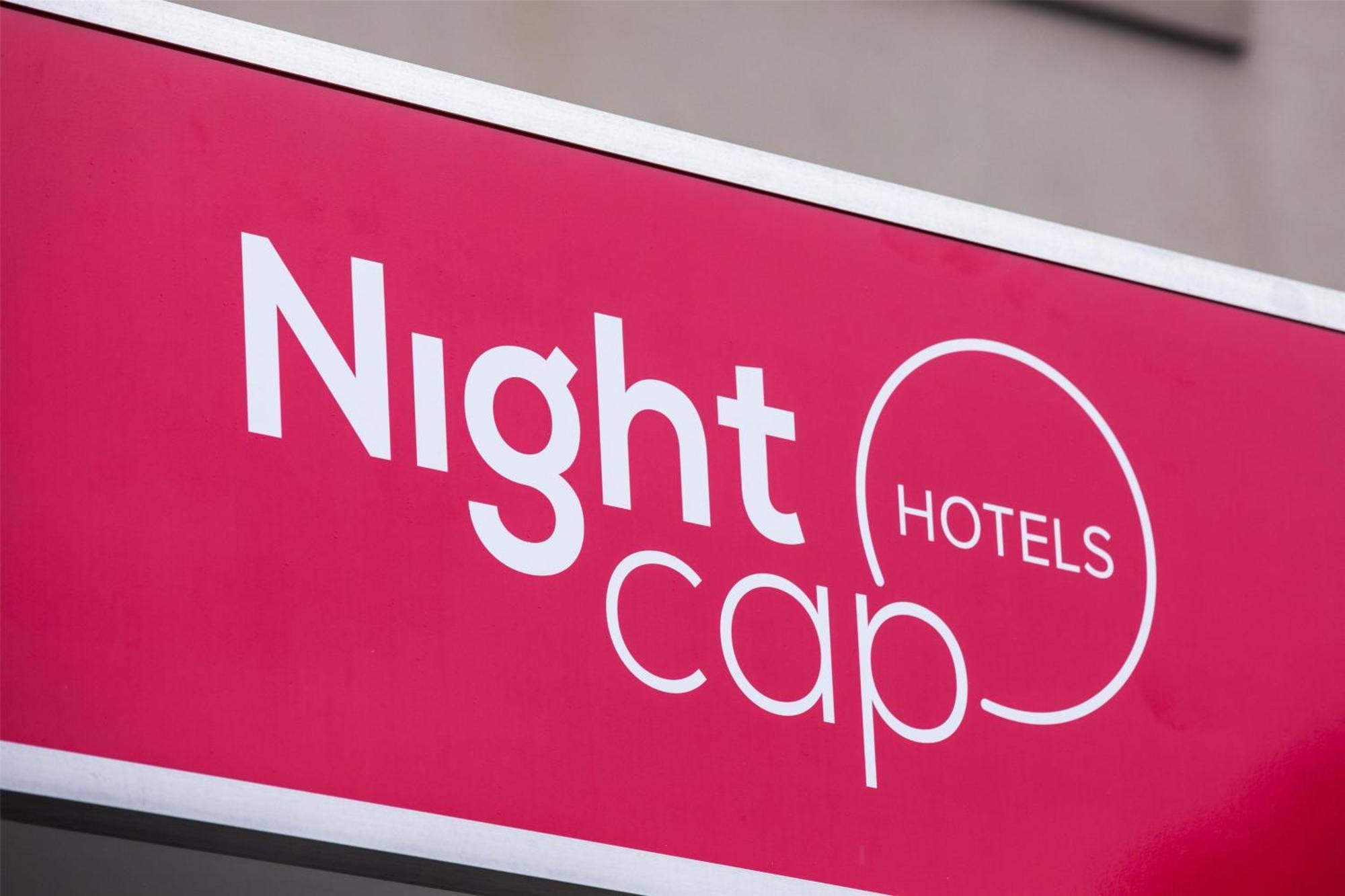 Nightcap At Chester Hill Hotel Банкстаун Экстерьер фото